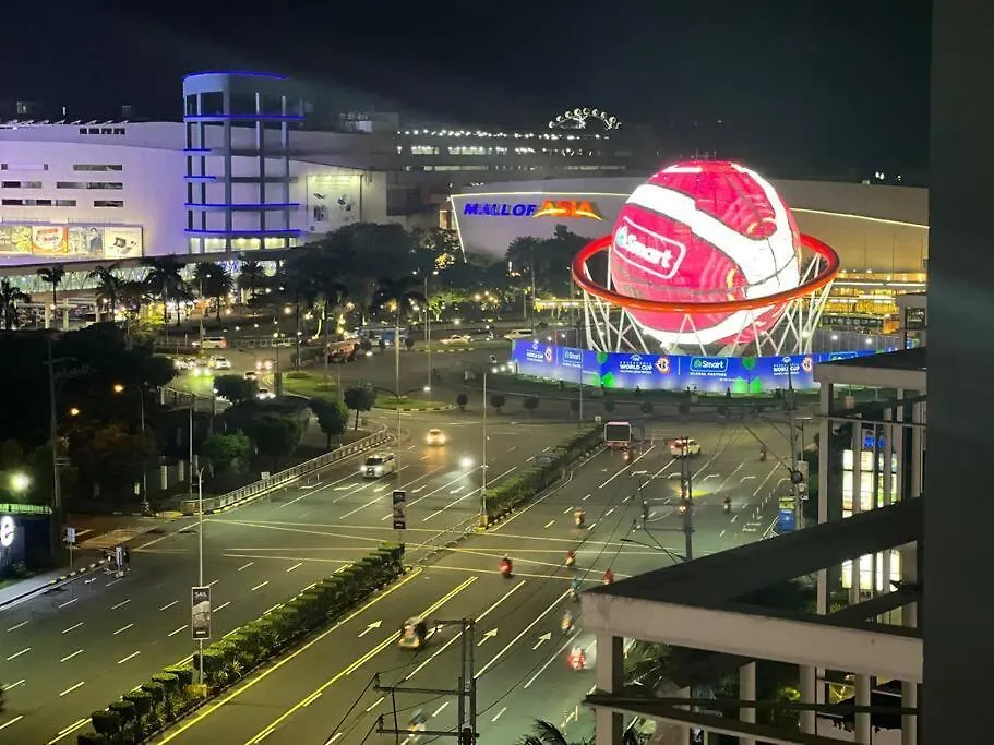 Shell Suite Infront Mall Of Asia W/ Netflix Wifi Manila Philippines